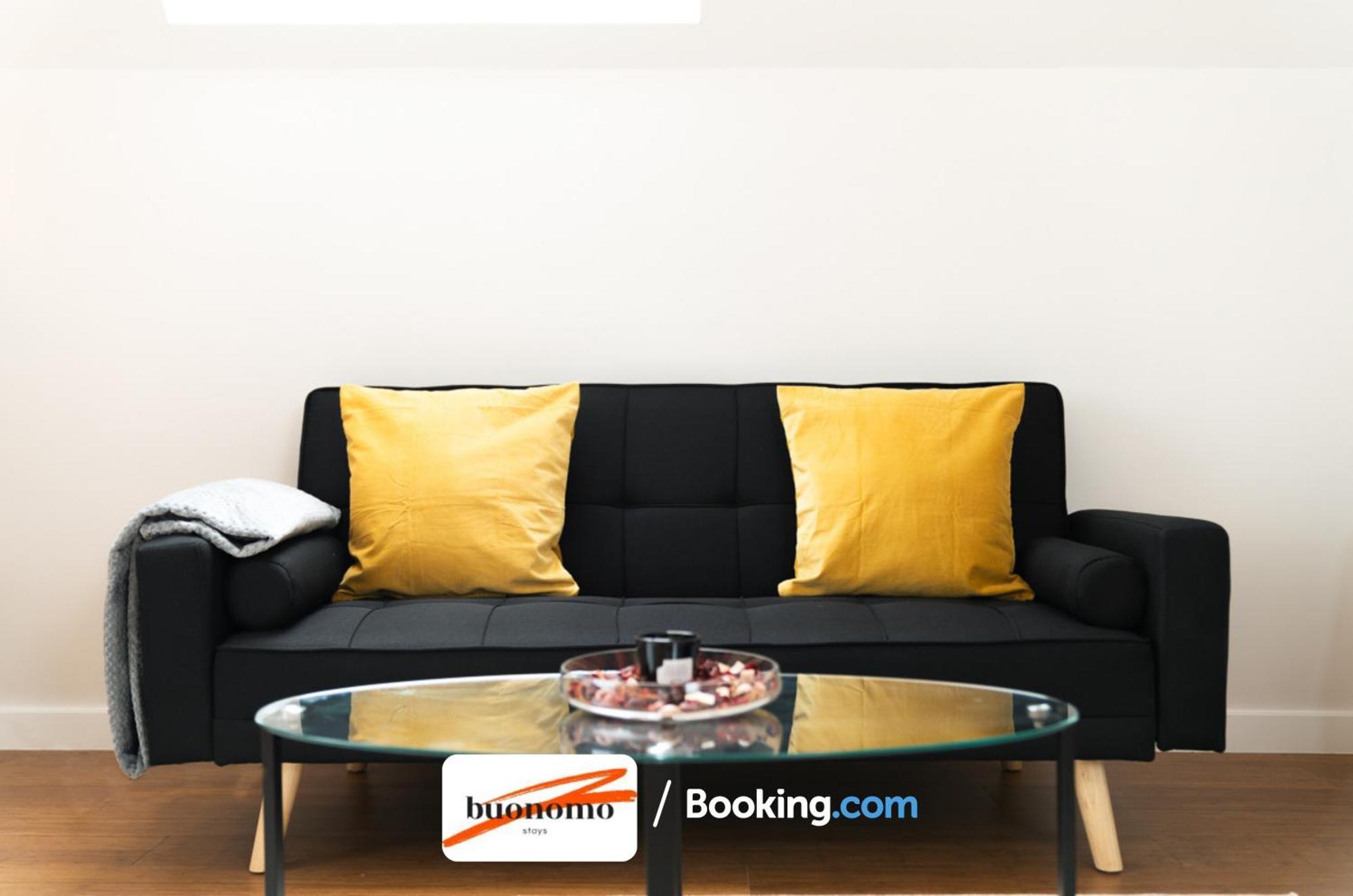 Two Bedroom Apartment At Buonomo Stays Short Lets & Serviced Accommodation London Exterior photo