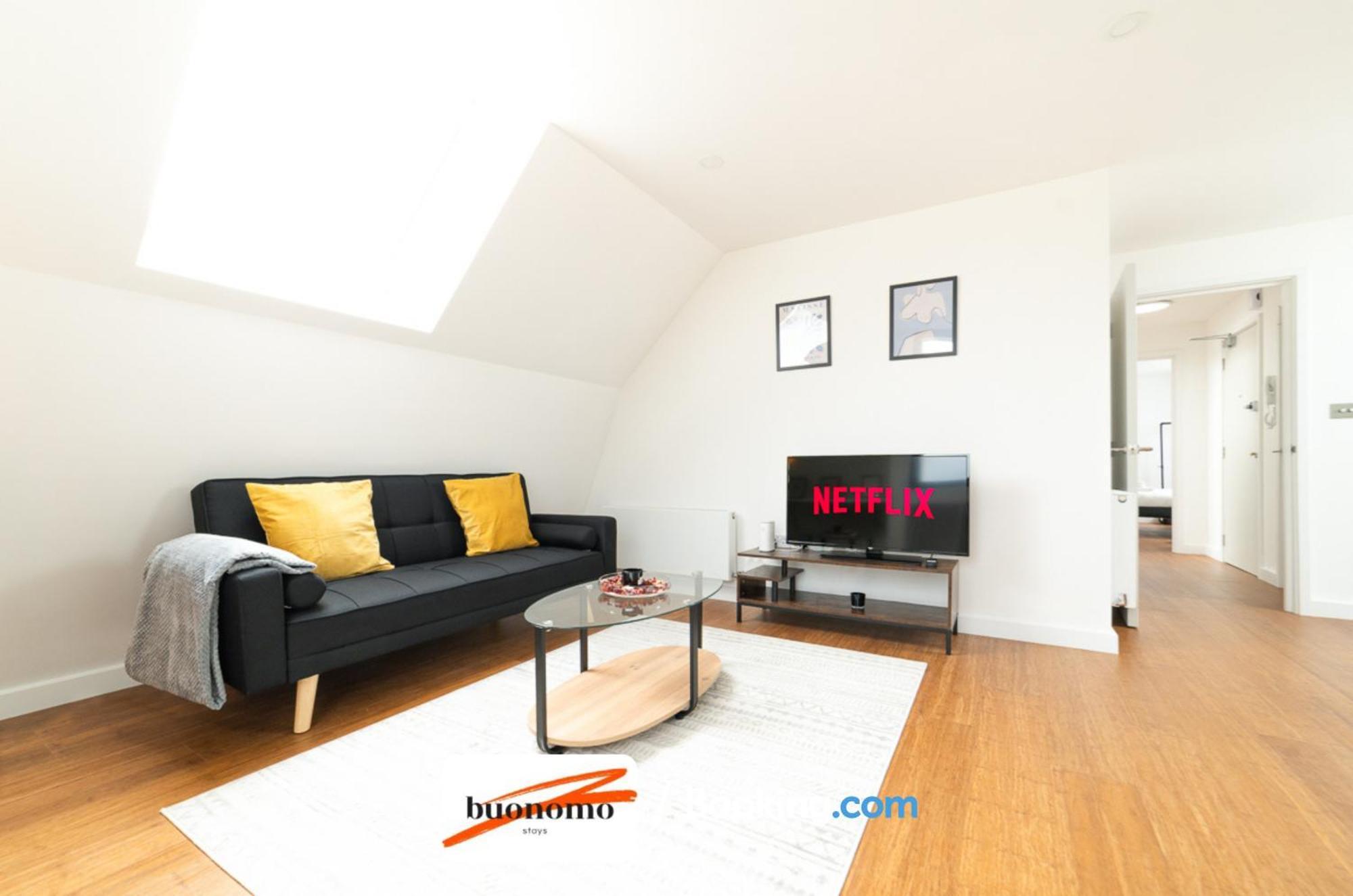 Two Bedroom Apartment At Buonomo Stays Short Lets & Serviced Accommodation London Exterior photo