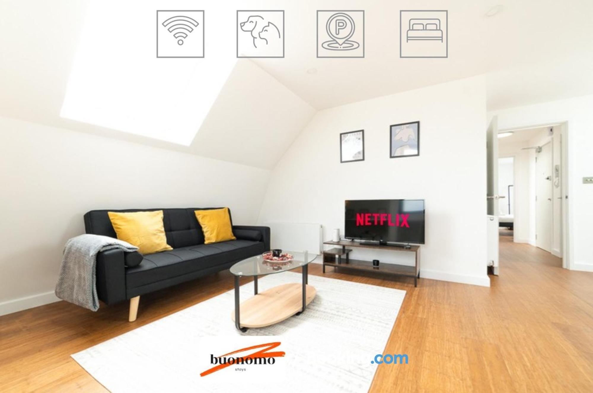 Two Bedroom Apartment At Buonomo Stays Short Lets & Serviced Accommodation London Exterior photo